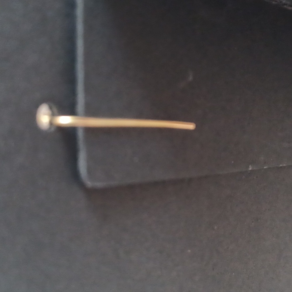 Earings - Picture 3 of 4